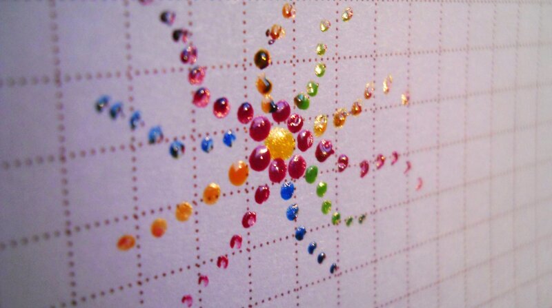 Colorful Droplets on Grid Paper