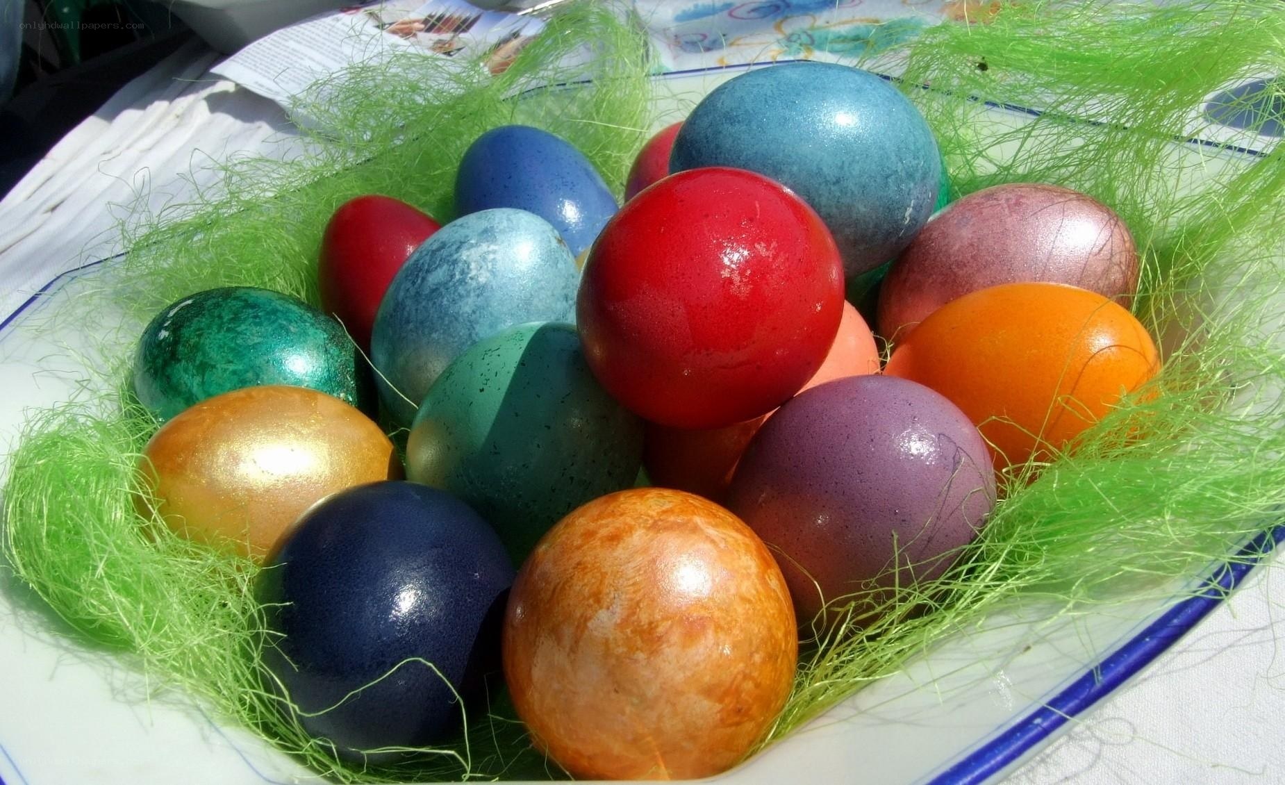 Colorful Easter eggs in a basket