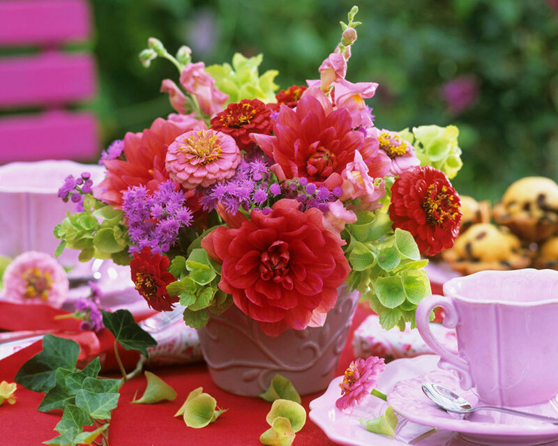 Colorful Flower Arrangement — Red, Festive