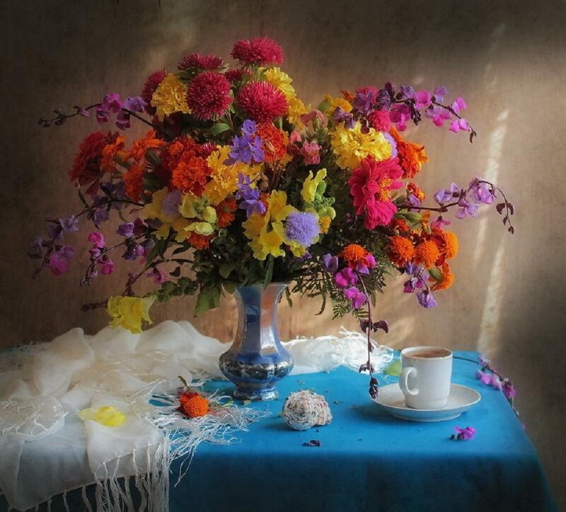 Colorful Flower Bouquet — Blue, Serene