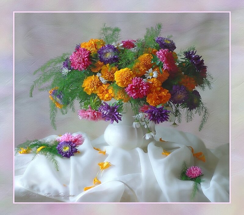 Colorful Flower Bouquet — White
