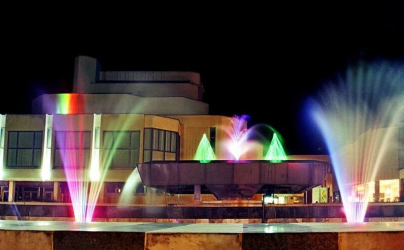 Colorful Fountain at Night — Black