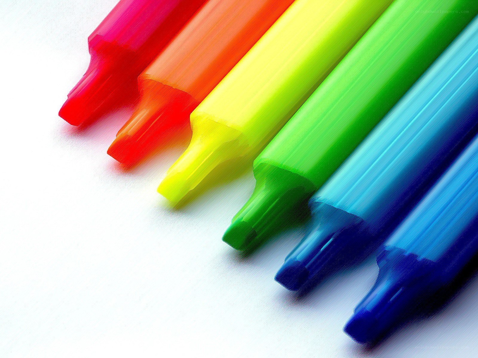 Colorful highlighter pens