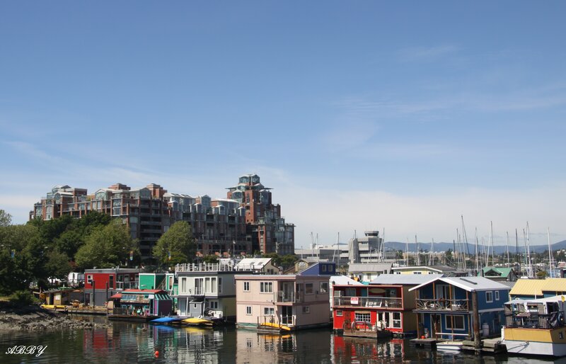 Colorful Houseboats — Blue