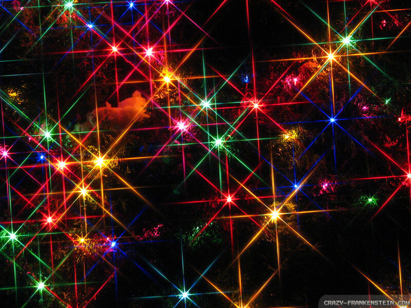 Colorful Lights on Tree — Red