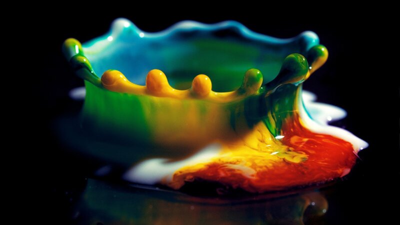 Colorful Liquid Splash — Green, Dramatic, Photograph