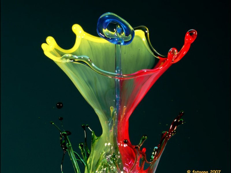Colorful Liquid Splash — Red
