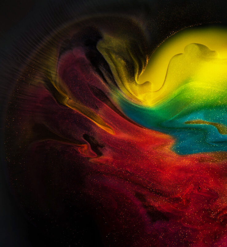 Colorful Liquid Swirl — Red