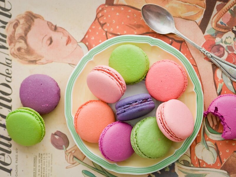 Colorful Macarons on Plate — Green
