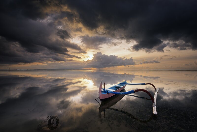 Colorful Outrigger Canoe — Gray
