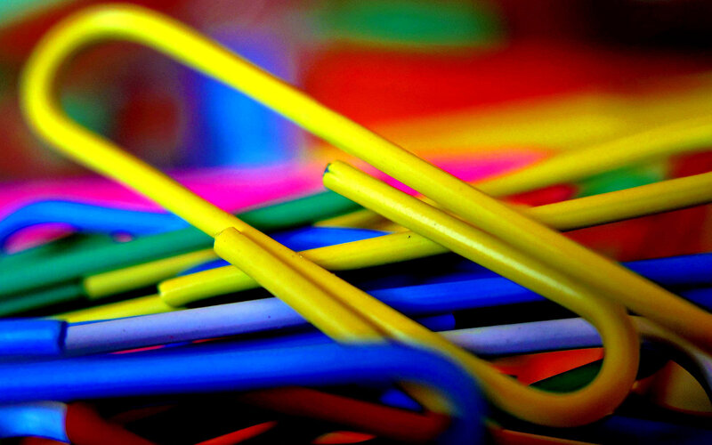 Colorful Paper Clips — Yellow