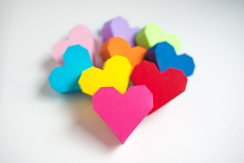 Colorful Paper Hearts — Pink