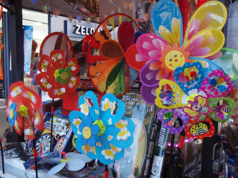 Colorful Pinwheels — Blue