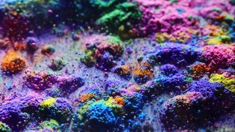 Colorful Powder Clusters