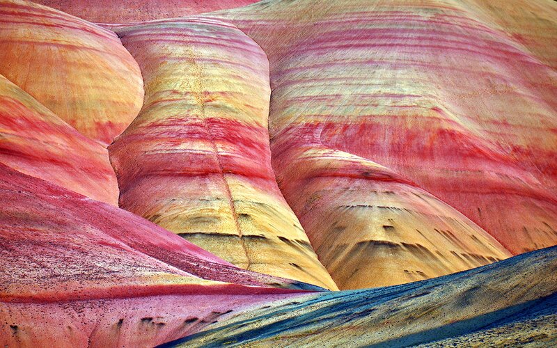 Colorful Rock Formations — Red, Dramatic, Photograph