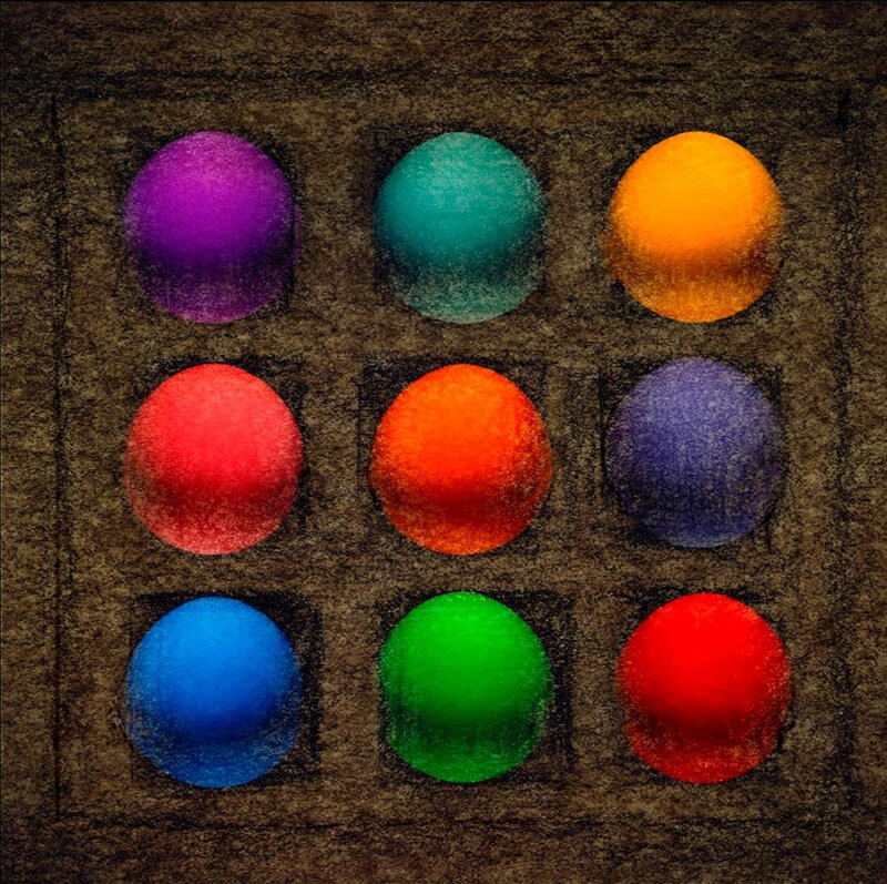 Colorful Spheres in Grid