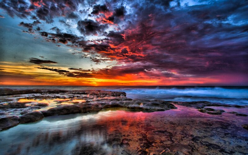 Colorful Sunset over Ocean — Red