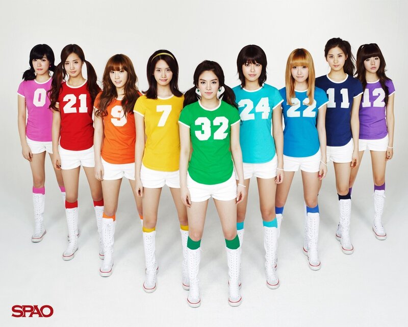 colorful team group photo