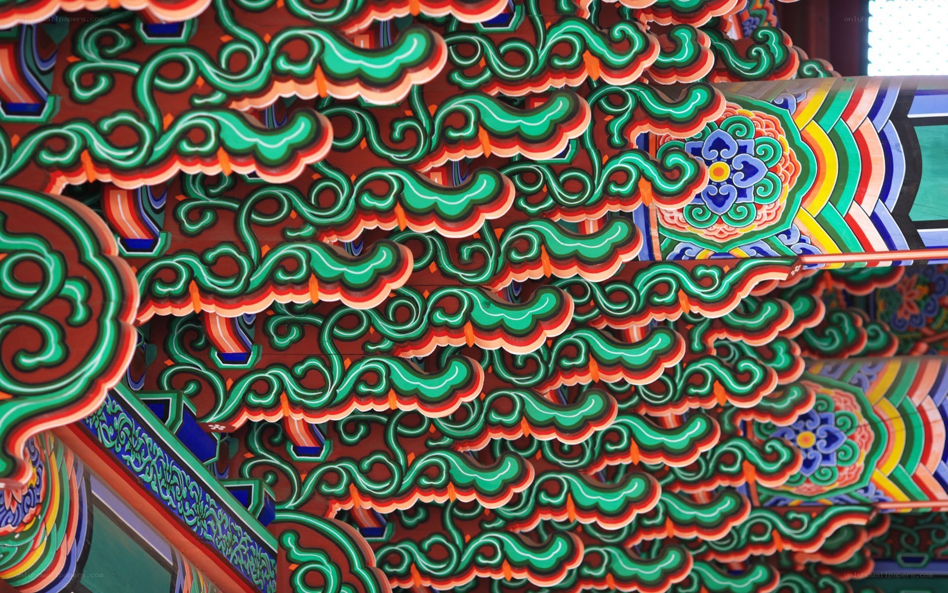 colorful traditional korean ceiling