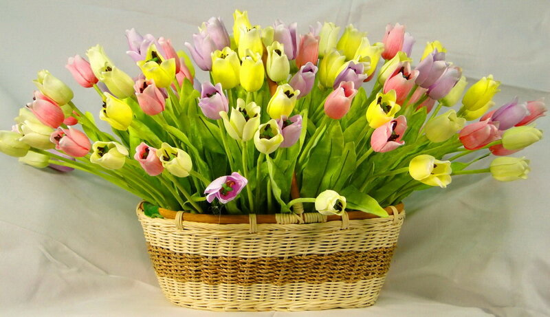 Colorful Tulips in Basket — Yellow, Calm