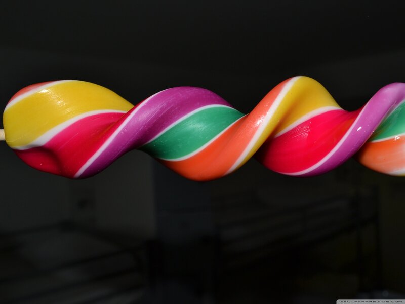 Colorful Twisted Lollipop — Yellow