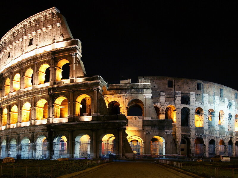 Colosseum at Night — Black