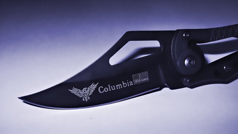 Columbia folding knife