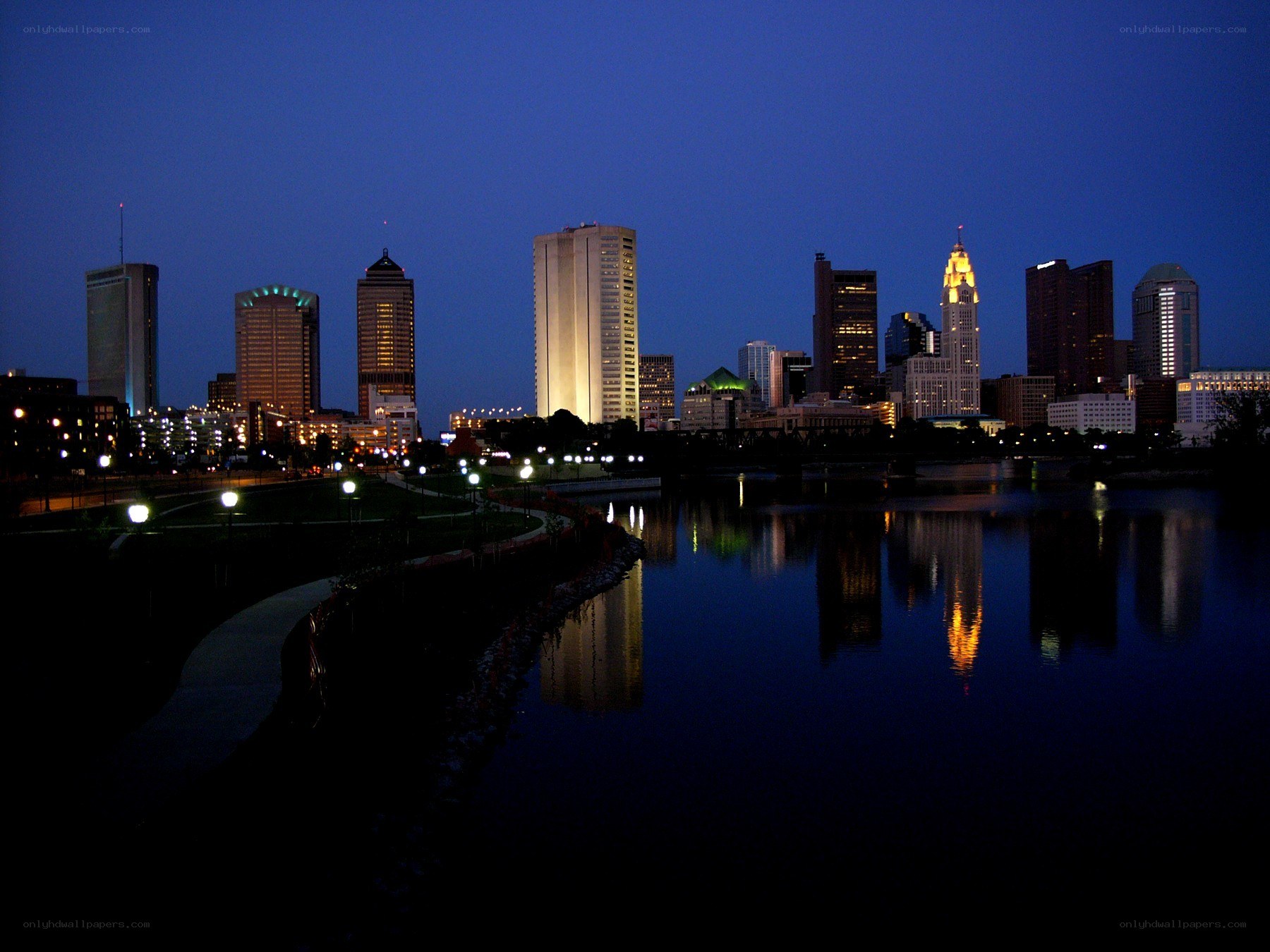 Columbus skyline at dusk