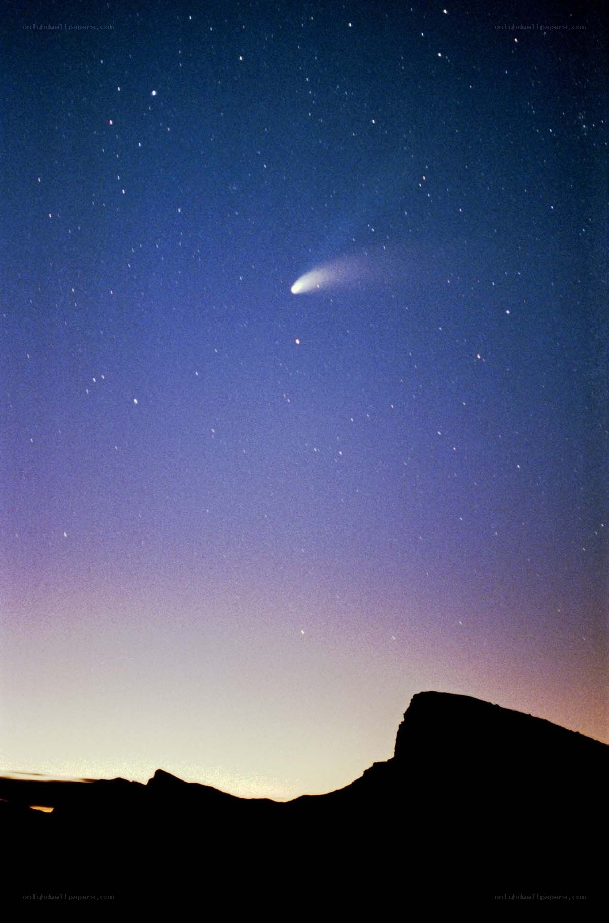 Comet in the night sky