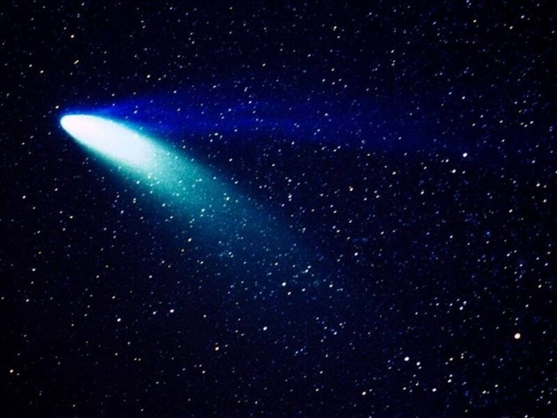 Comet with glowing tail