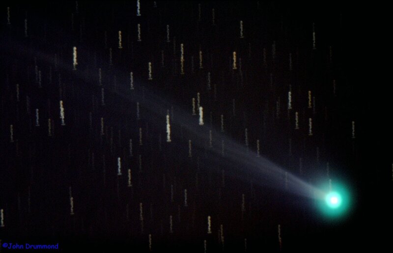 Comet with green tail