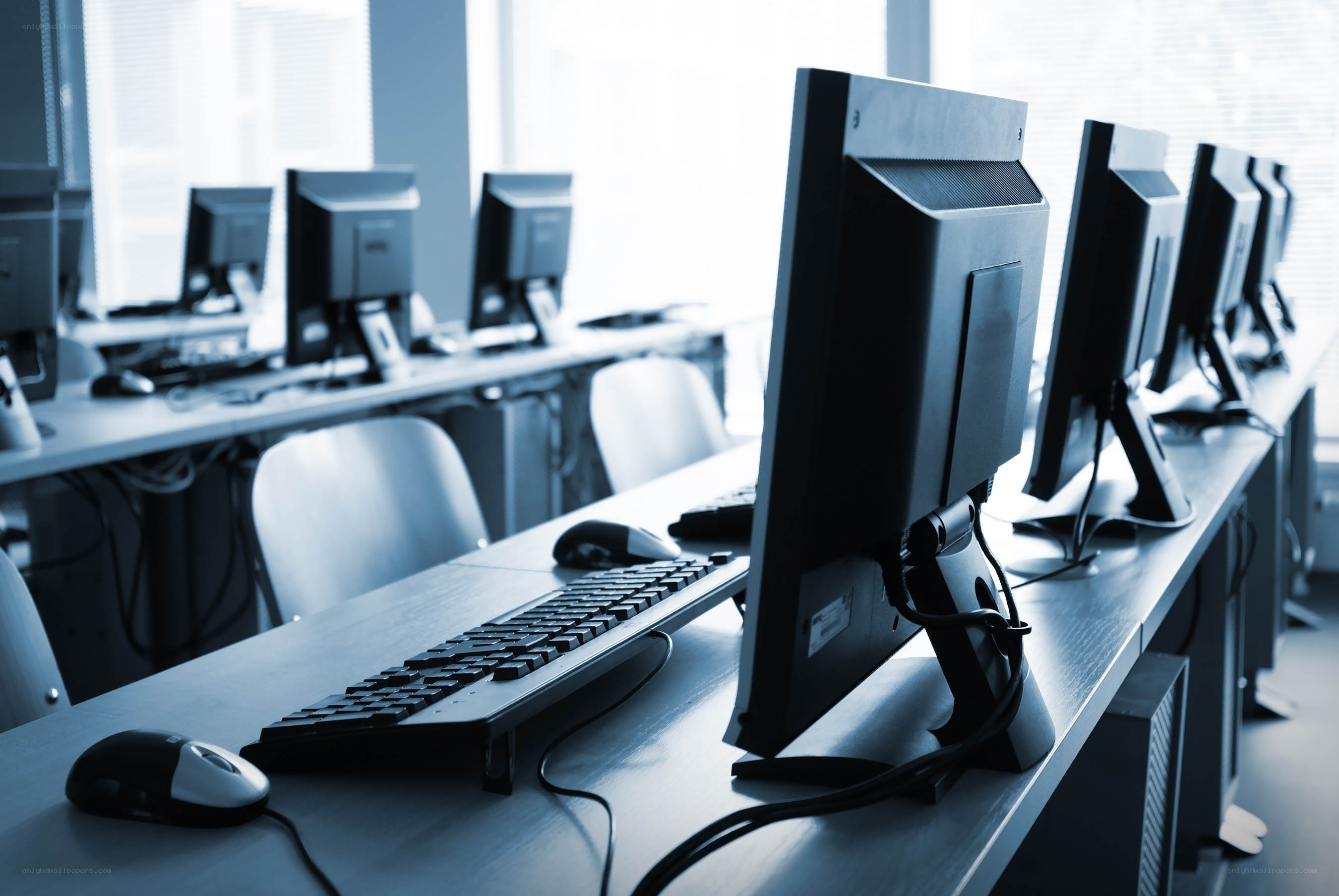computer lab workstations
