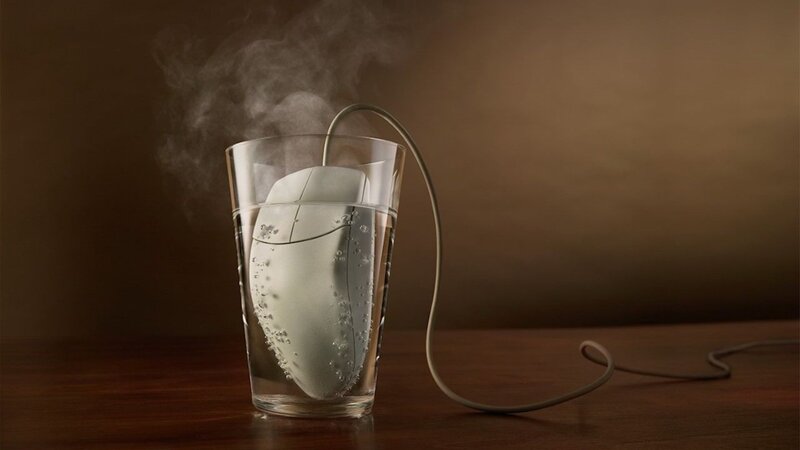 Computer Mouse in Water — Brown, Dramatic, Photograph, Glass, Steam, Table, White