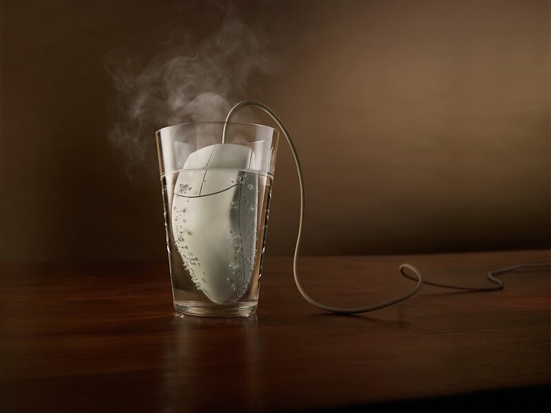 Computer Mouse in Water — Brown, Dramatic, Photograph