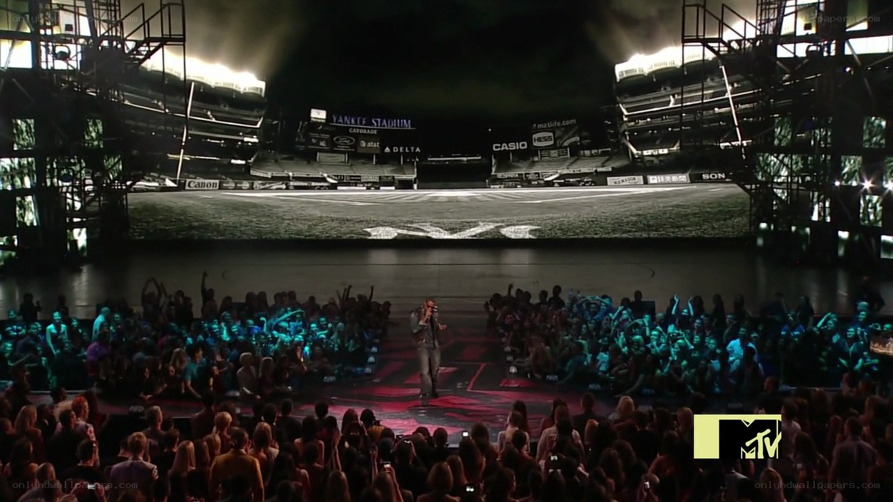 concert at yankee stadium