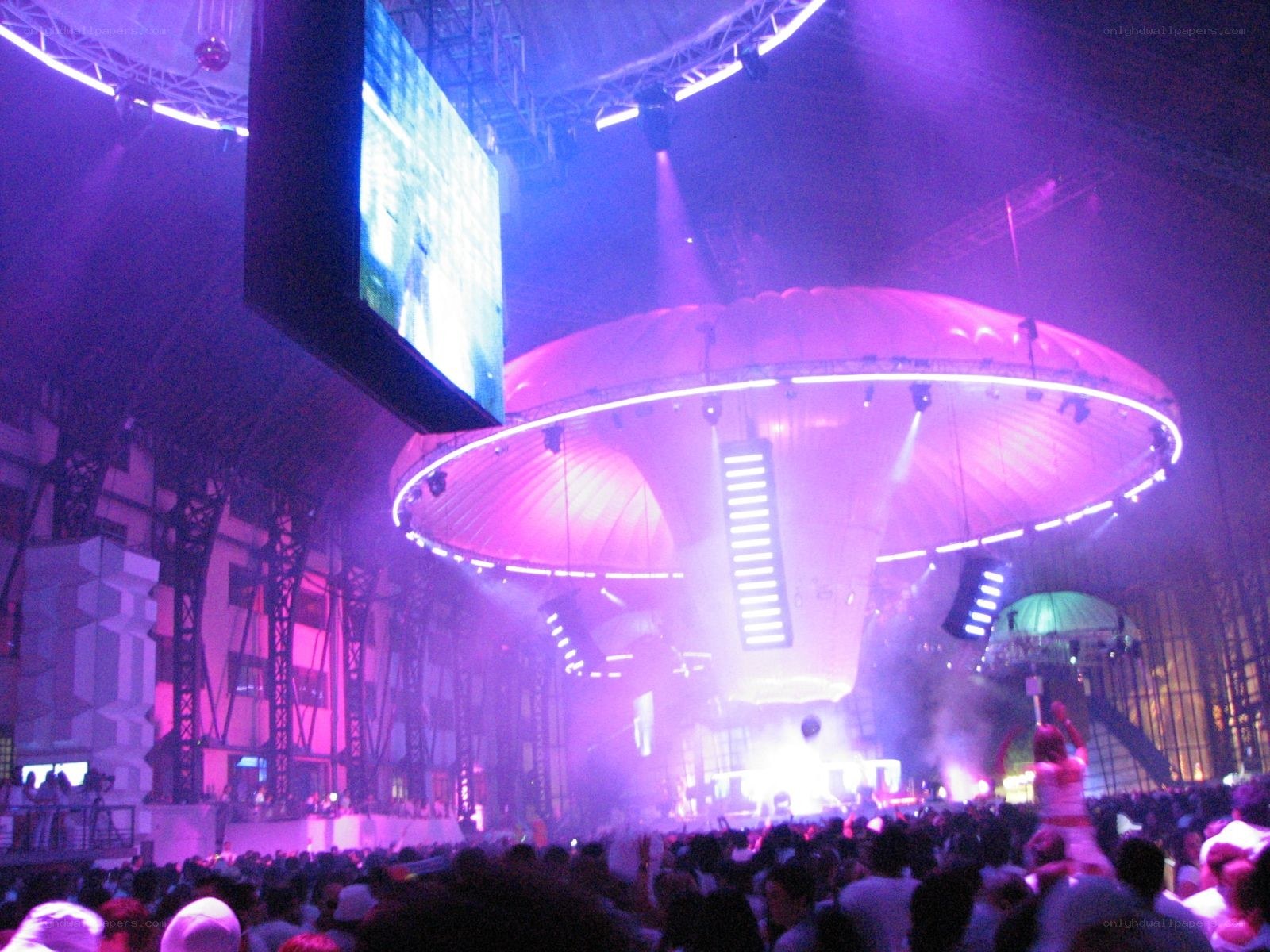 Concert with large dome stage