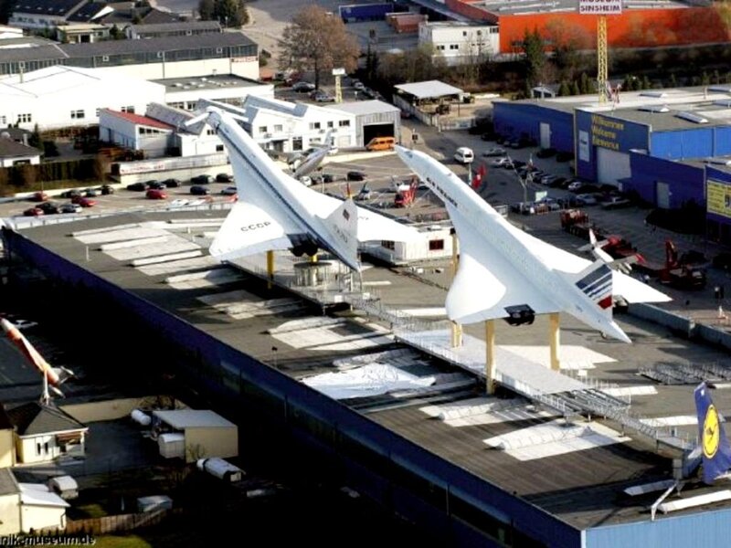 Concorde Aircraft Display — White