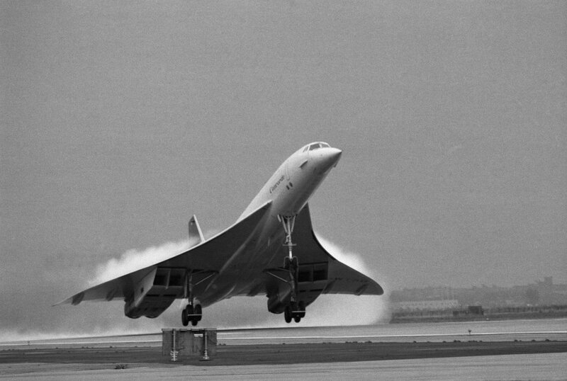 Concorde taking off