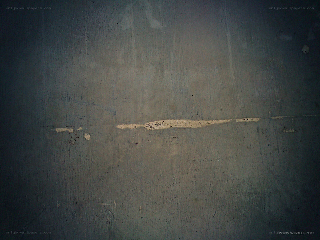 concrete wall with crack