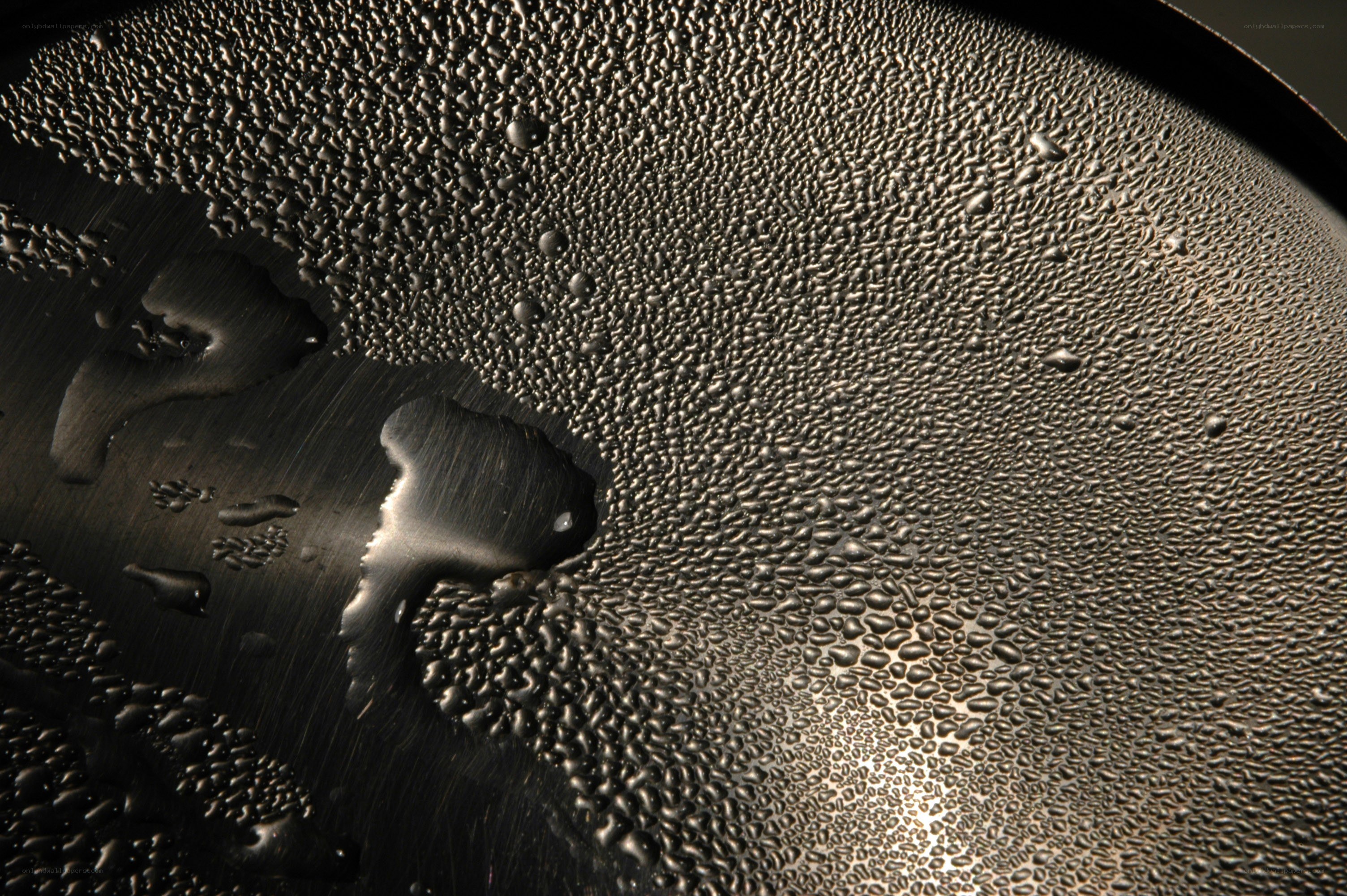 condensation on metal surface