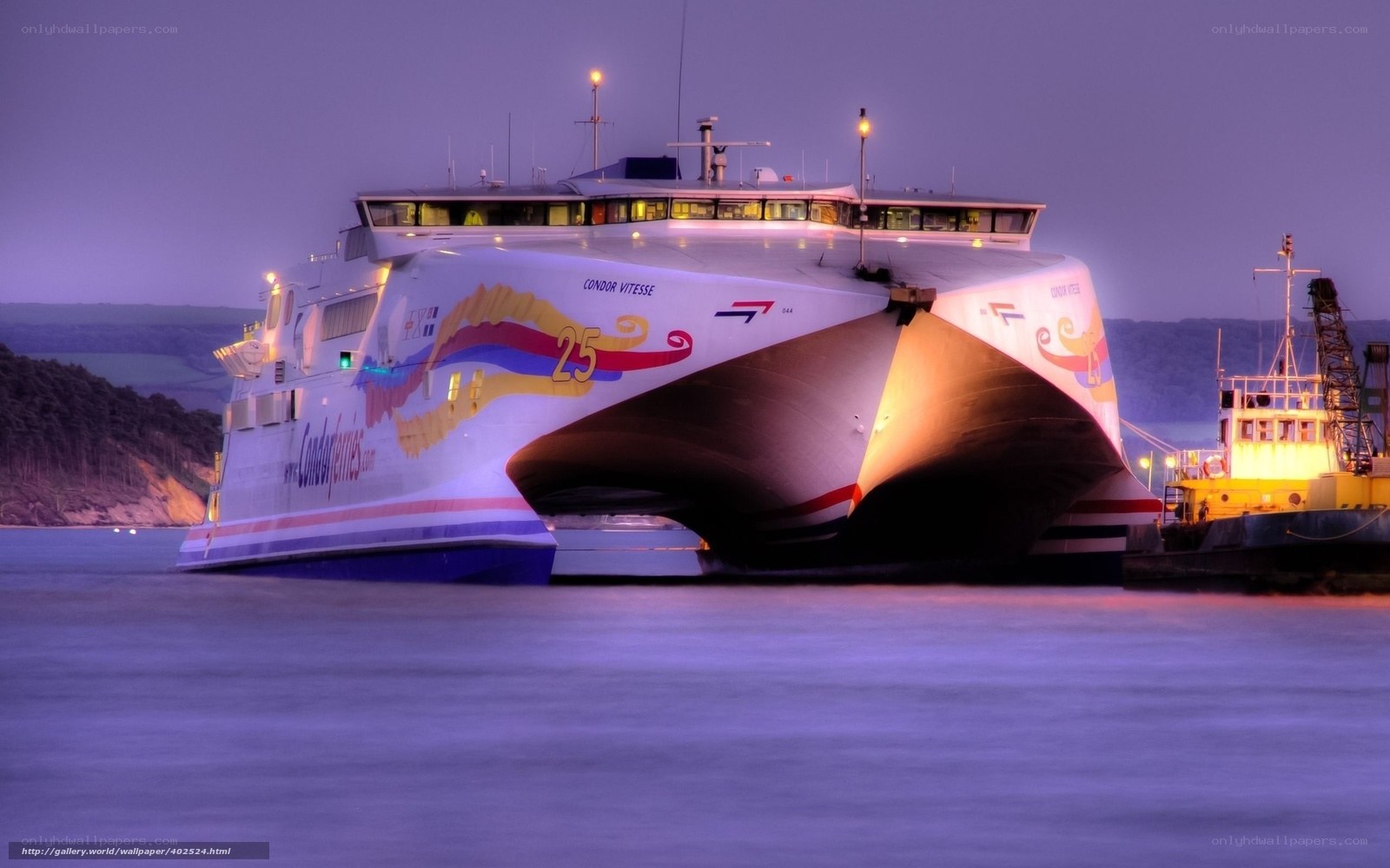 Condor Vitesse ferry at dusk