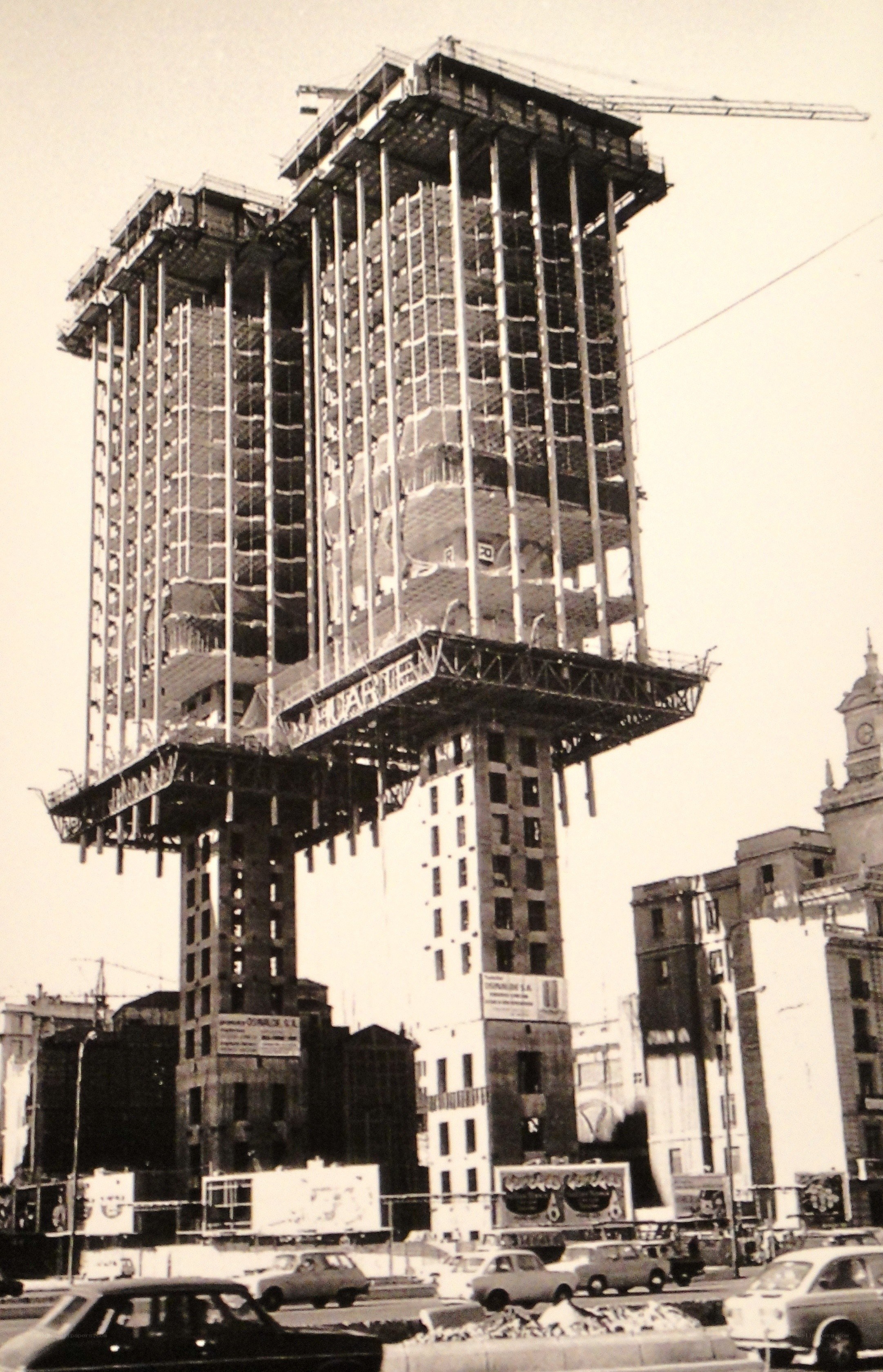 Construction of a skyscraper