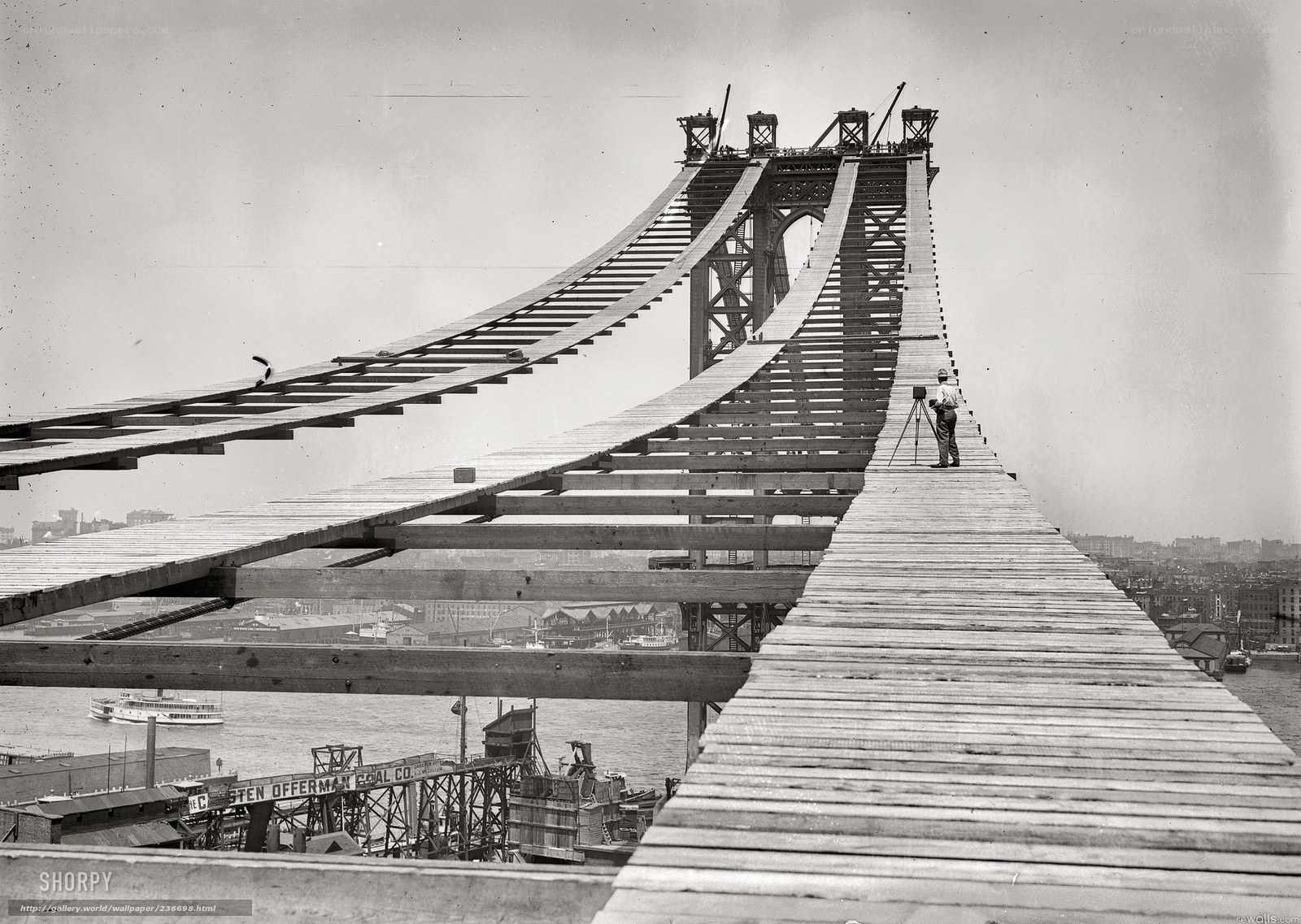 Construction of a suspension bridge