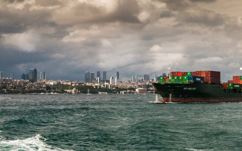 Container Ship in Harbor — Green