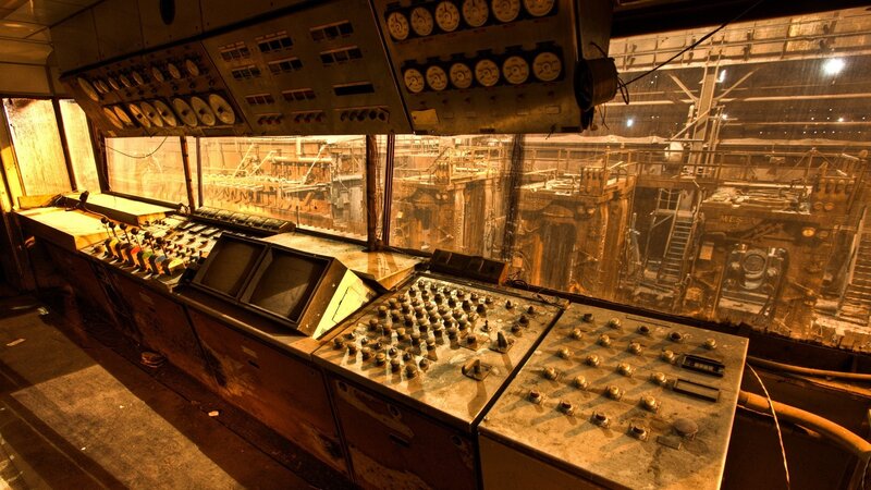 Control Room Console — Brown