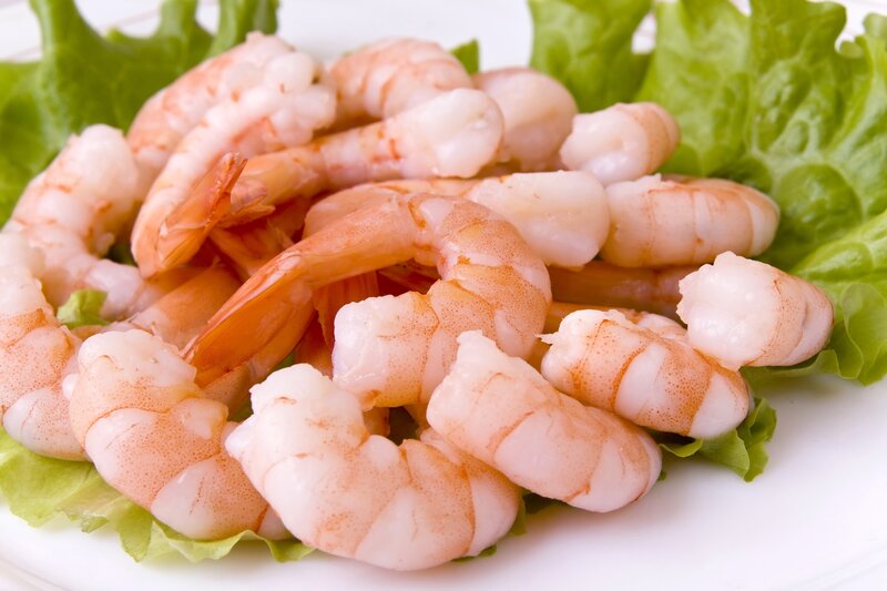 Cooked Shrimp on Lettuce — Green