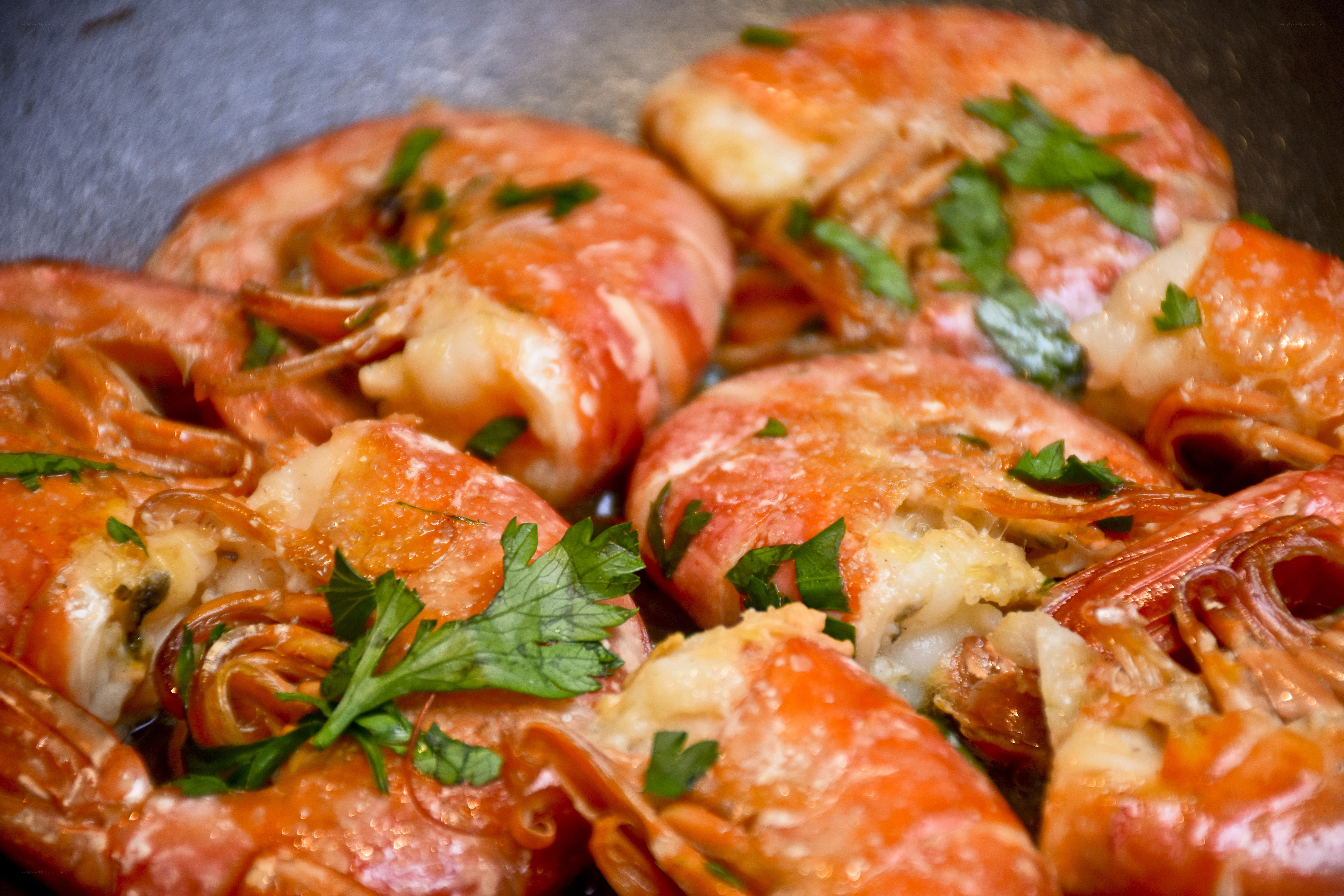 Cooked shrimp with herbs