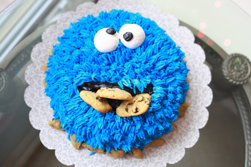 Cookie Monster cake