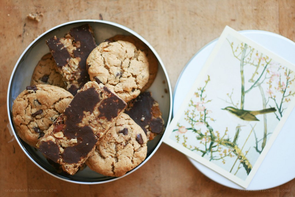 cookies and a bird card