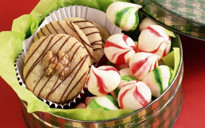 Cookies and Candies in Tin — Red